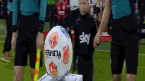 欧战六冠王险些出局，国际米兰破解20年败绩魔咒